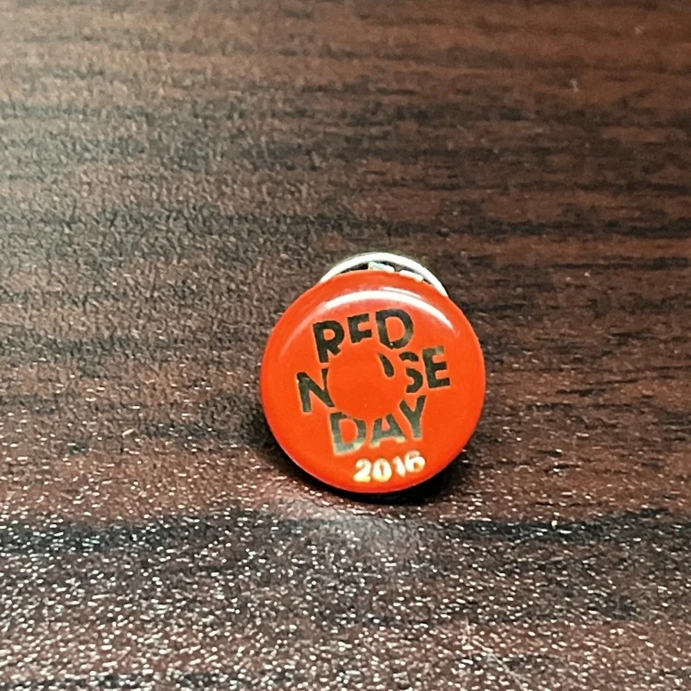 Red Nose‎ Day 2016 Lapel Hat Pin